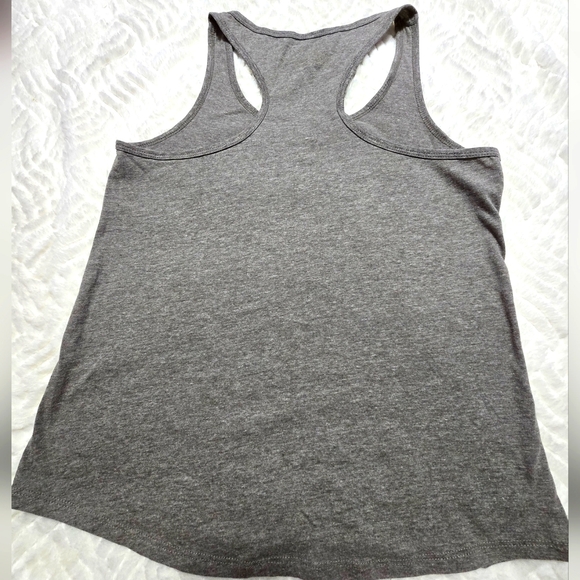 CHIN-UP Racerback Work Out Tank Top. Grey. Size M - Picture 2 of 5